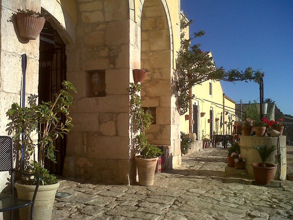 B&B Camemi - Antica Masseria Marina di Ragusa Exterior foto